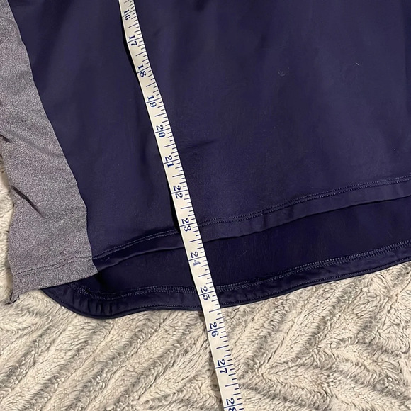 Women’s Under Armour sweatshirt size medium‎ navy/gray - Picture 9 of 10